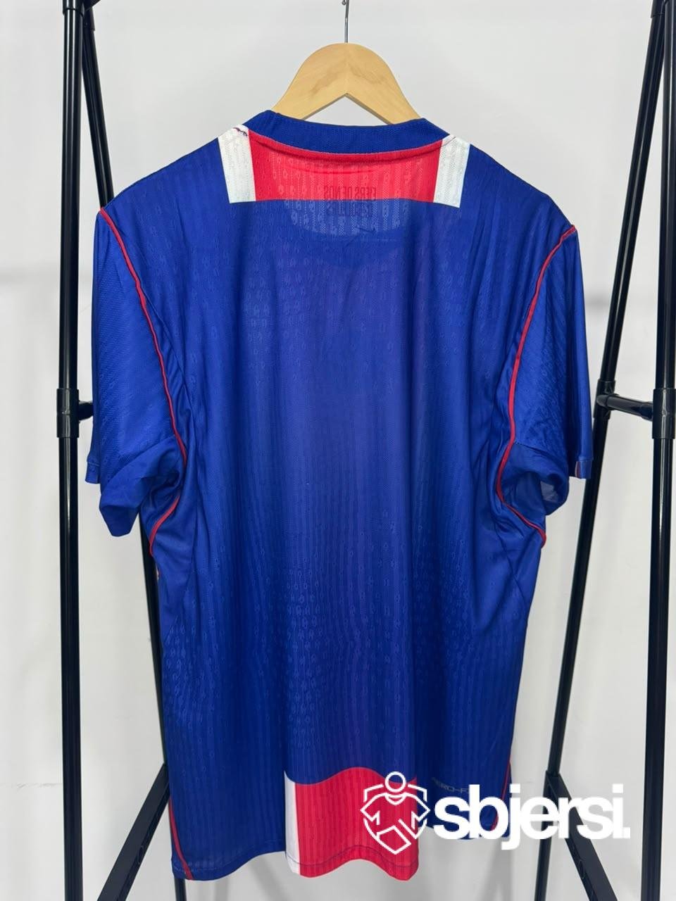 PSG home kit - Player issue - Image 2
