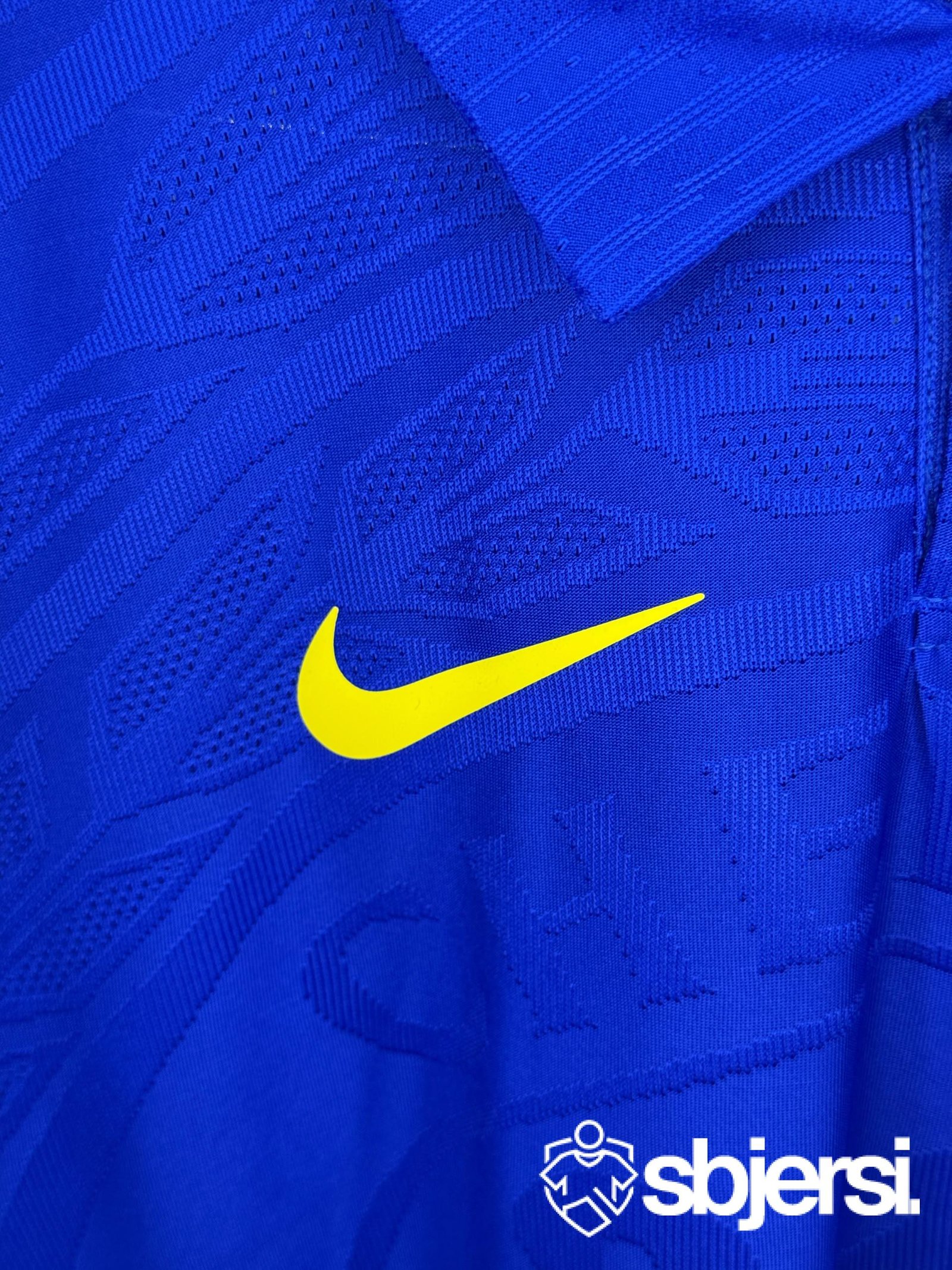 Chelsea Home kit - Player Issue - Image 3