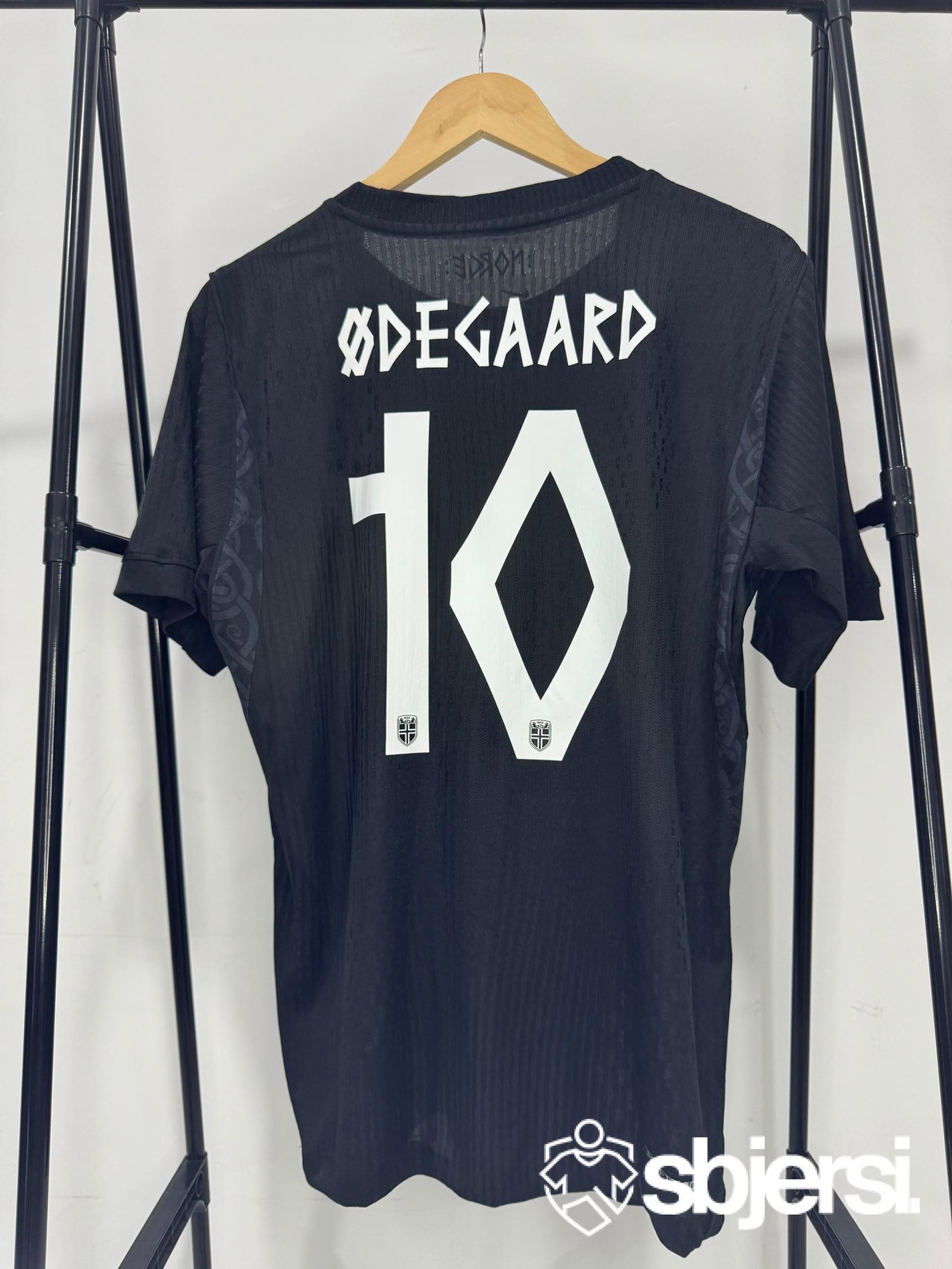 Norway Away kit (Odegaard) - Player issue - Image 2