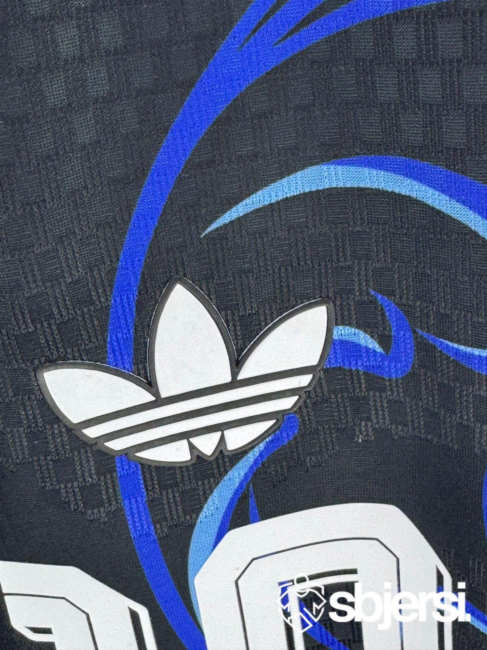 Argentina Away kit (Messi) - Player issue - Image 4