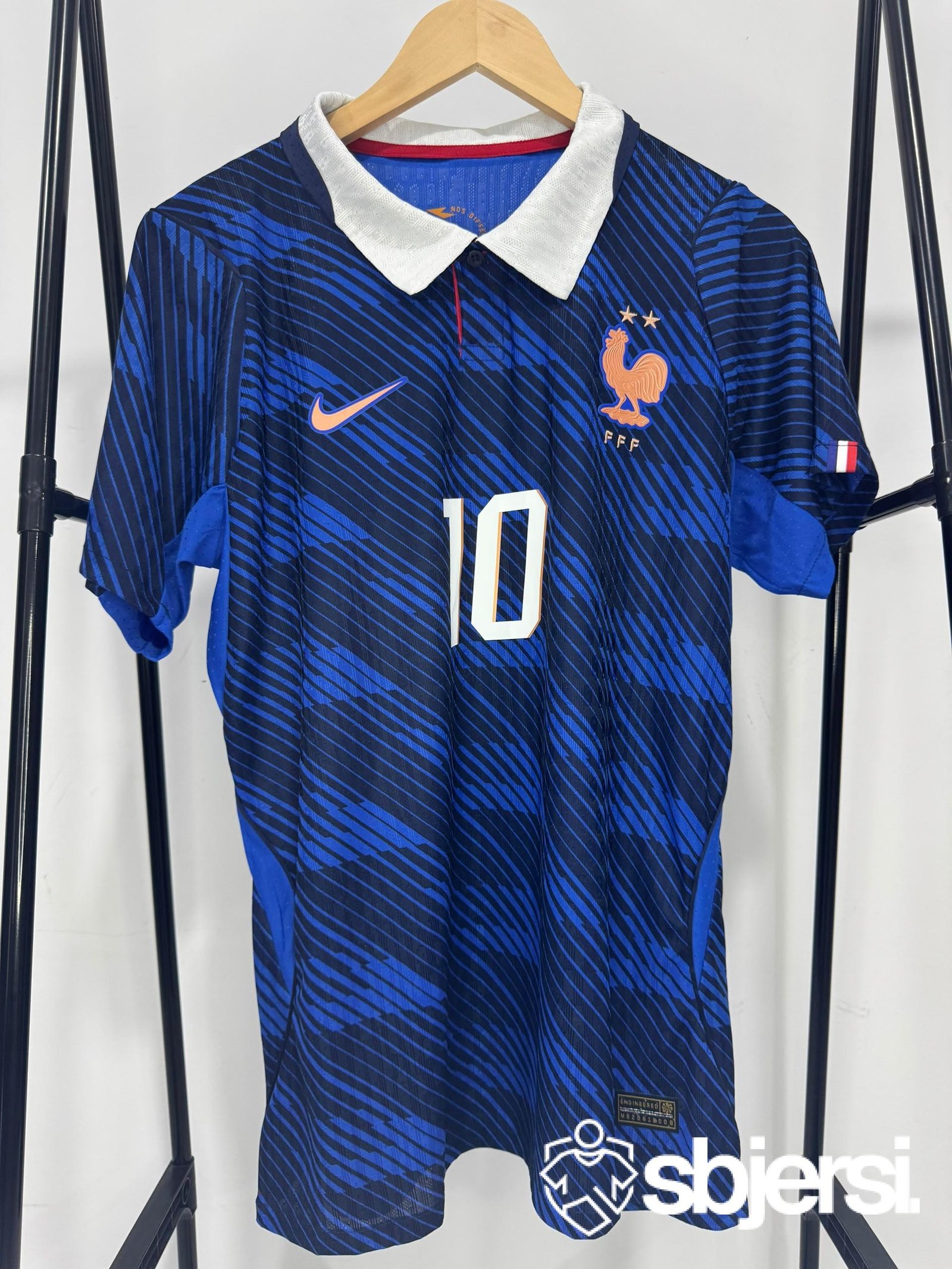 france-home-kit-mbappe-player-issue
