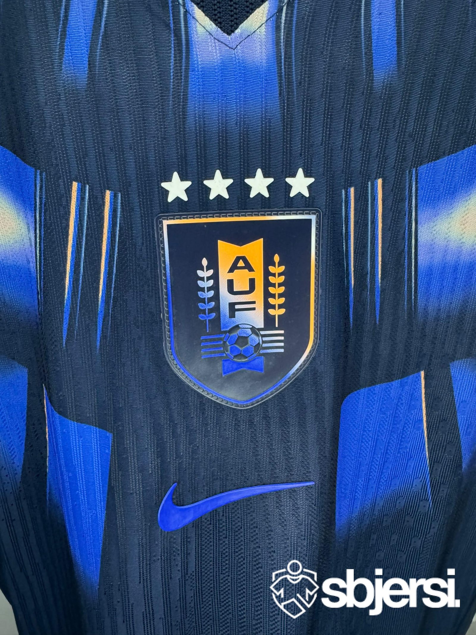 Uruguay Away kit - Player issue - Image 2