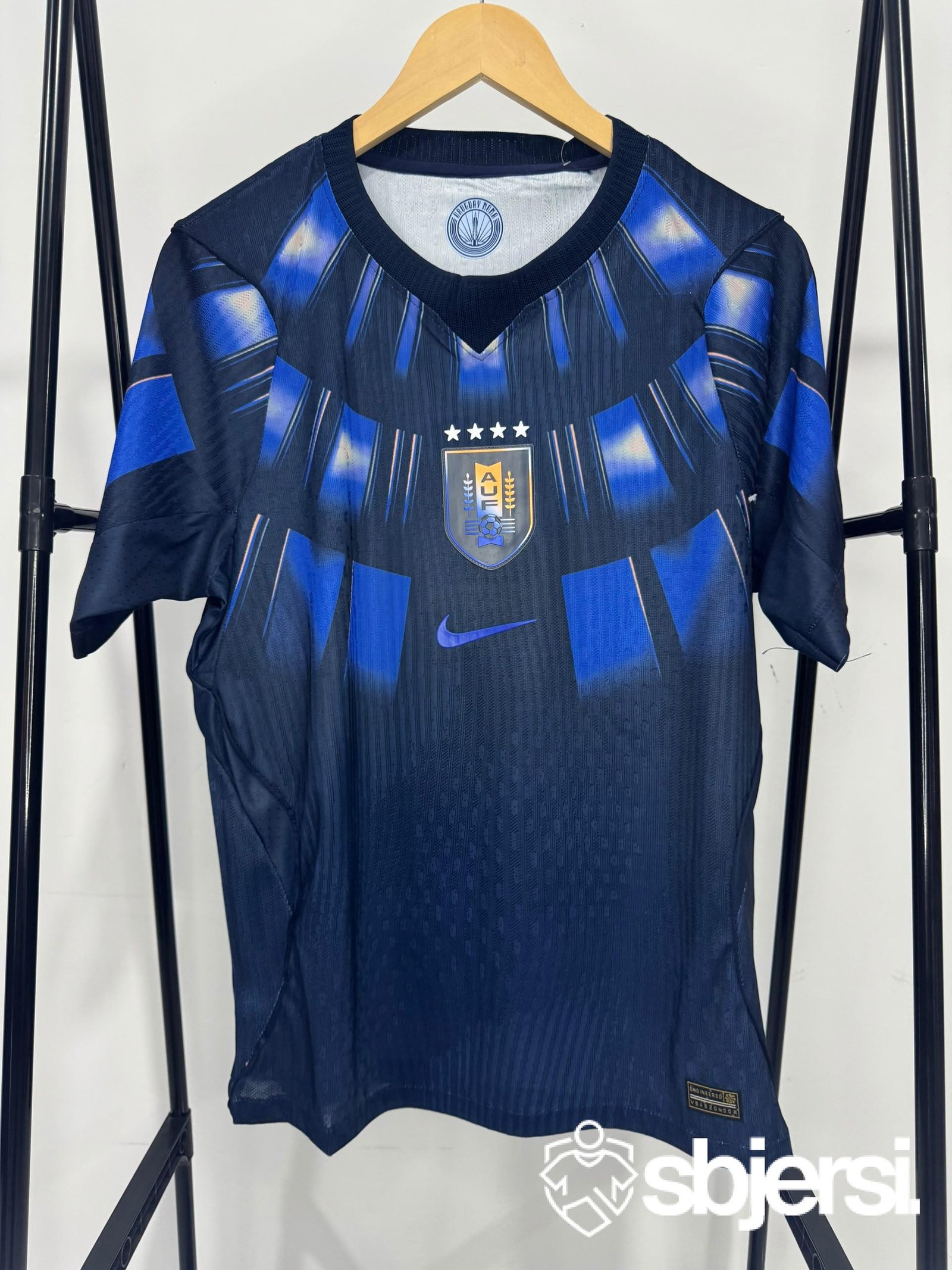 uruguay-away-kit-player-issue
