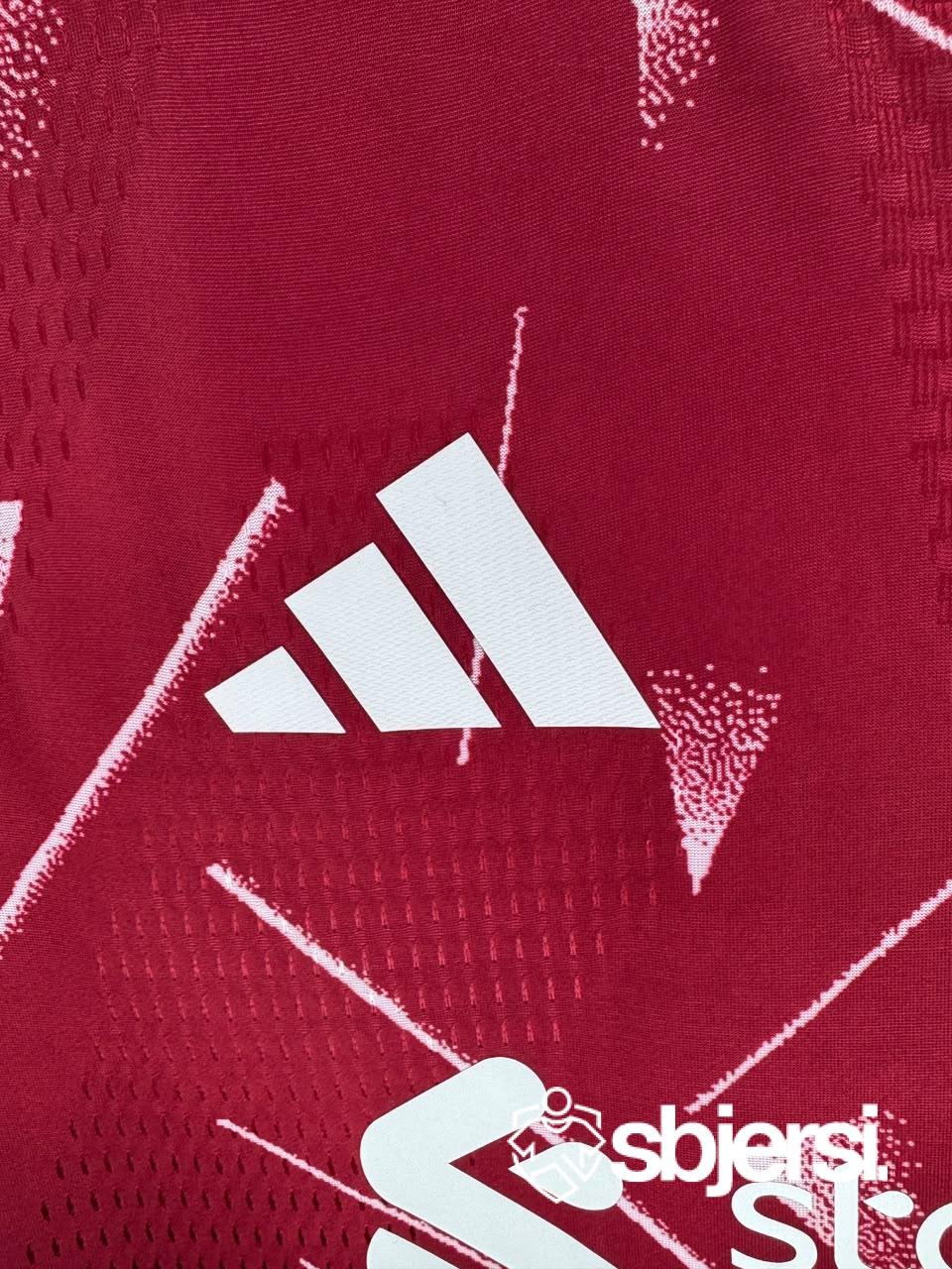 Liverpool Home kit - Player Issue - Image 3