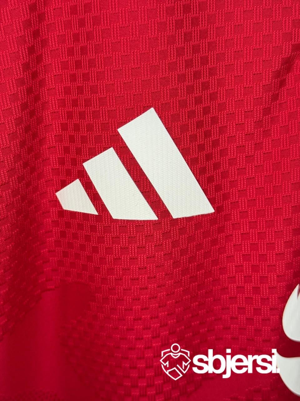 Manchester United Home kit - Player Issue - Image 4