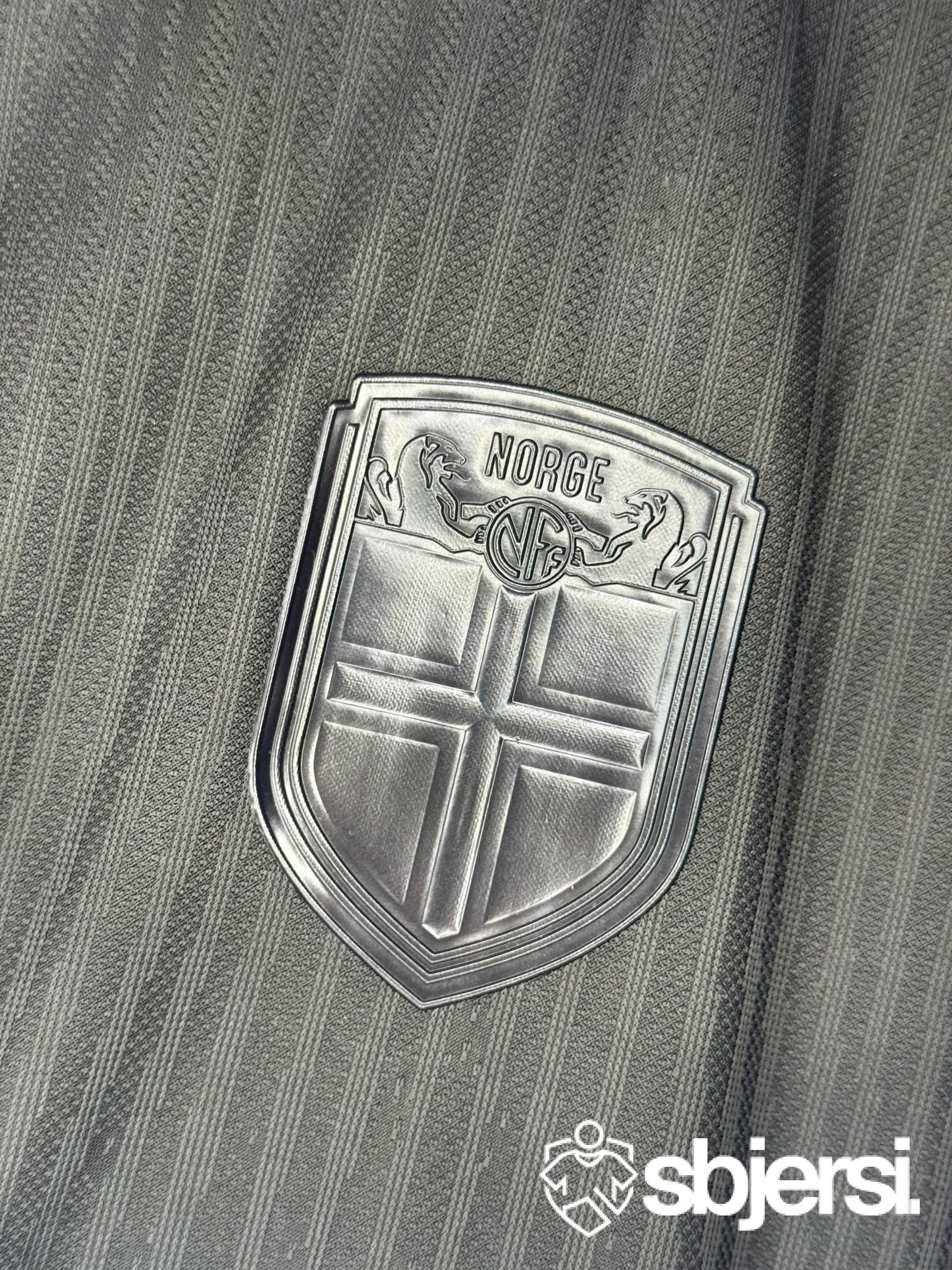 Norway Away kit - Player Issue - Image 3