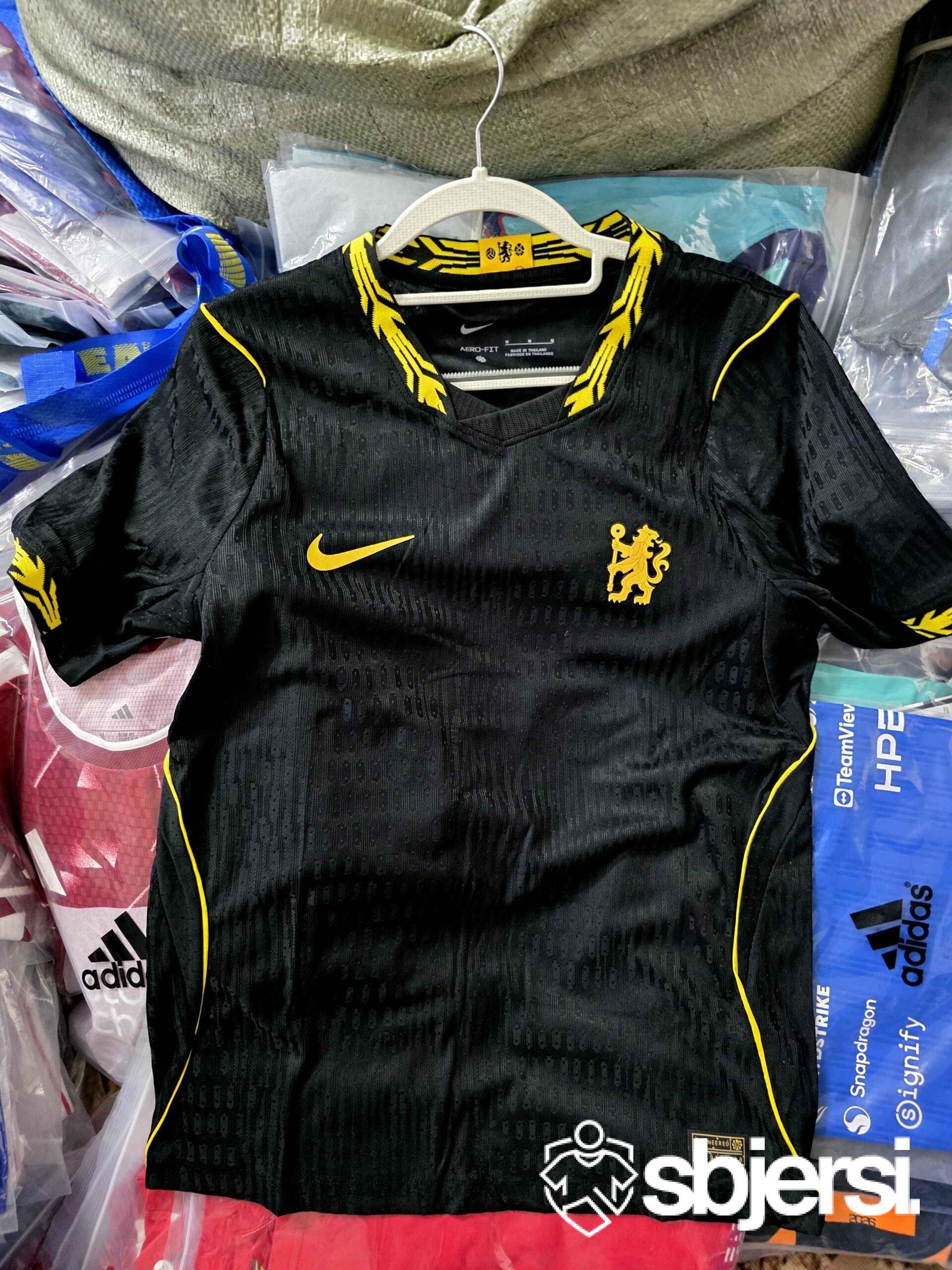 chelsea-fc-away-kit