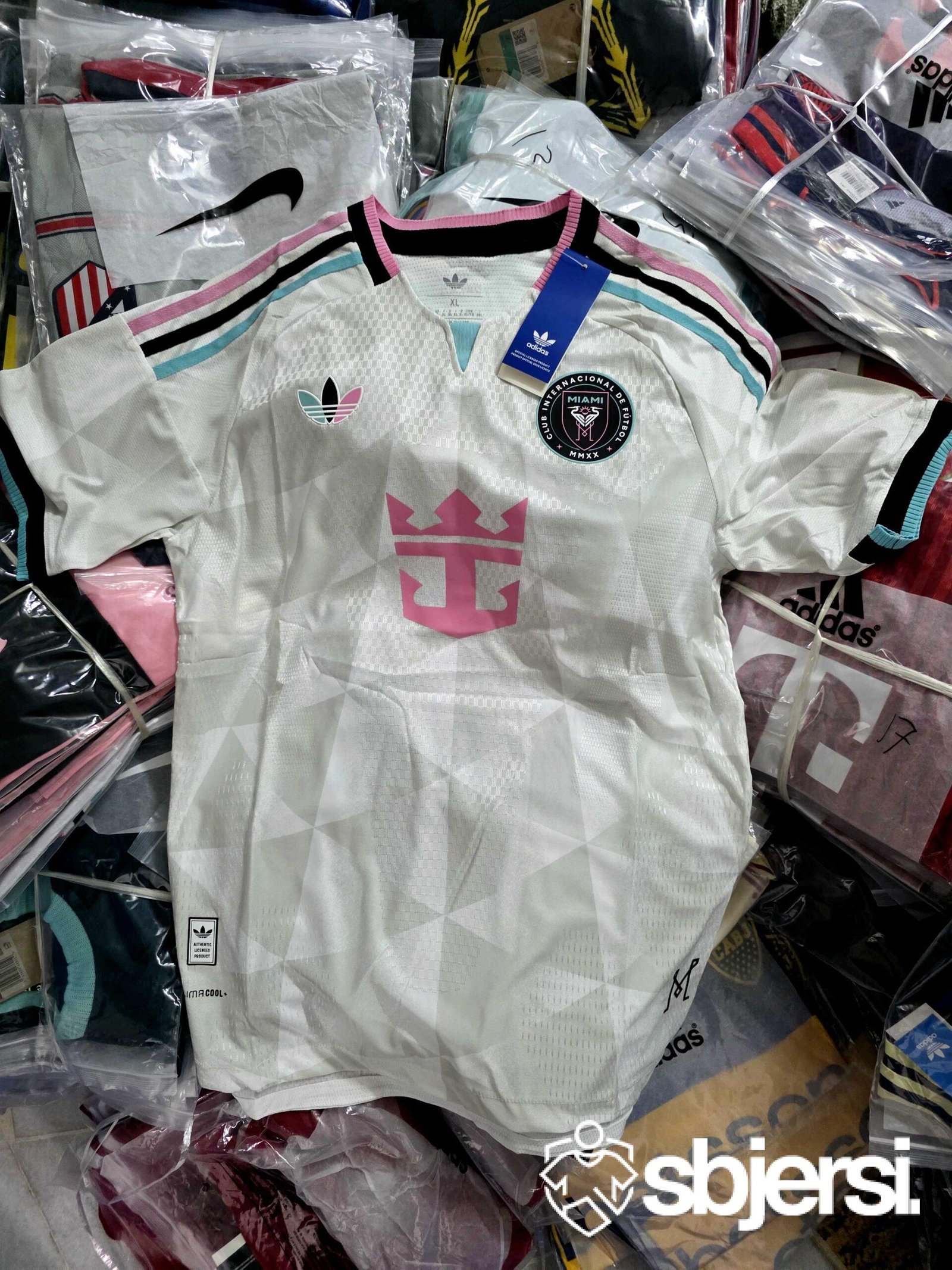 inter-miami-cf-third-kit
