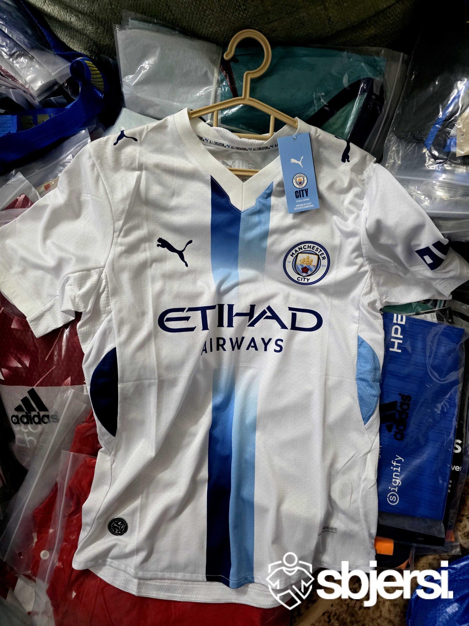 manchester-city-third-kit